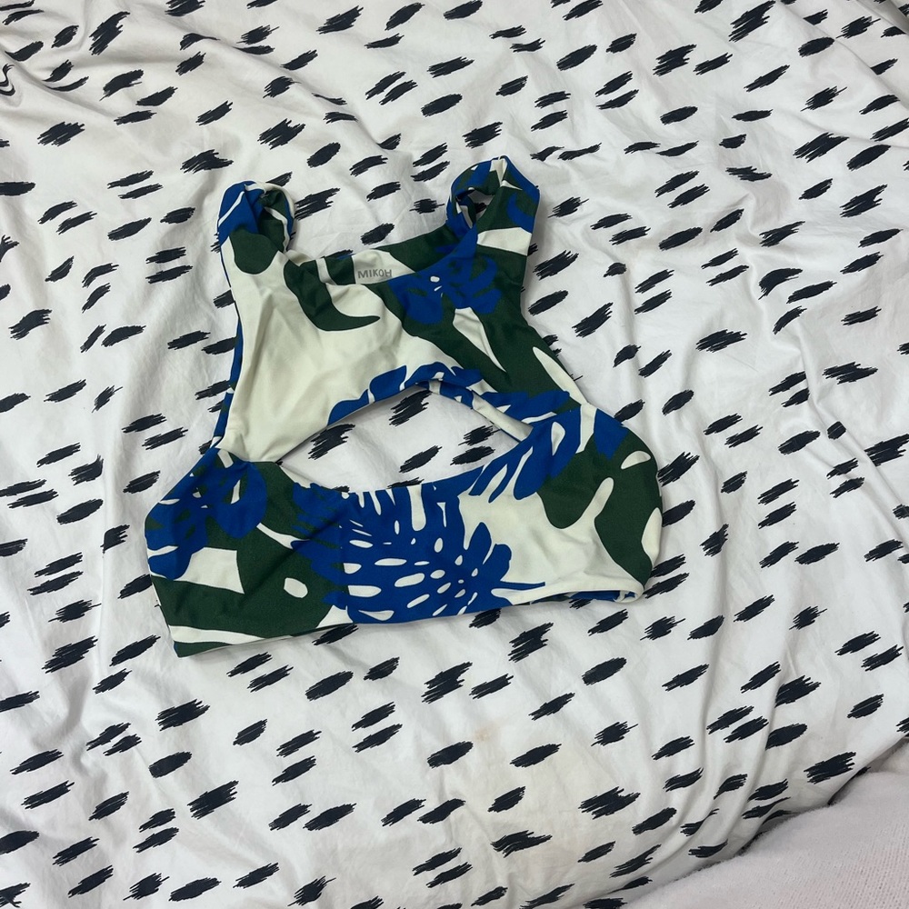 Mikoh bikini top